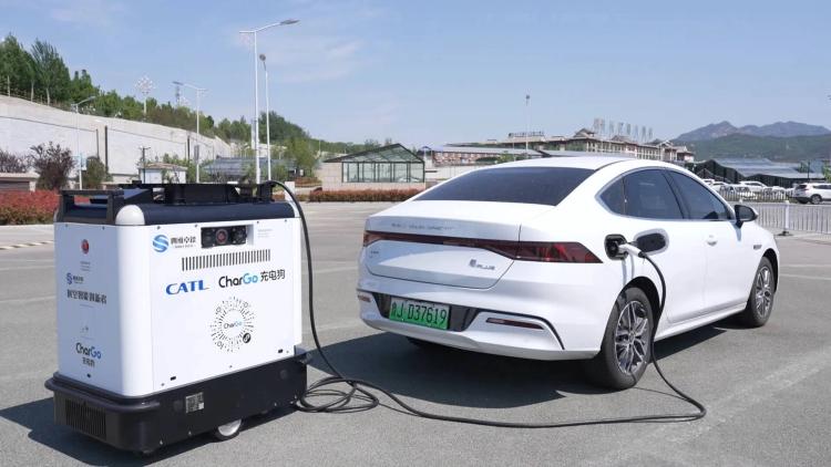 Robots, batteries et mobilité - la Chine reconfigure la recharge électrique